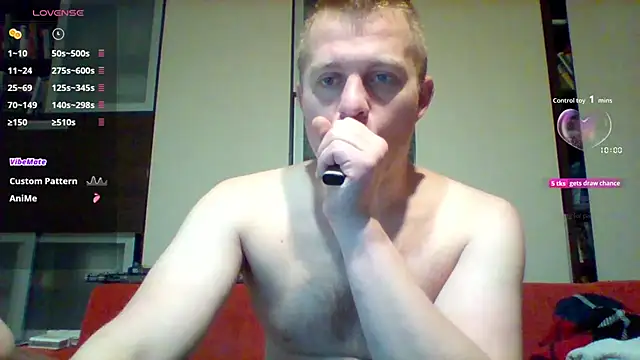 Snapshot of Matttthees chatting on October 2025 08:44:01 PM Matttthees online show from October 2025 08:44:01 PM
