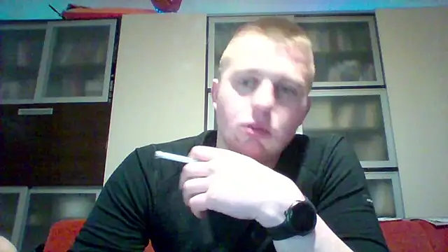 Snapshot of Matttthees chatting on March 2025 04:07:02 AM Matttthees online show from March 2025 04:07:02 AM
