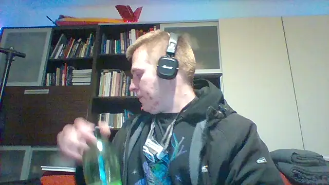 Snapshot of Matttthees chatting on February 2025 02:57:01 AM Matttthees online show from February 2025 02:57:01 AM