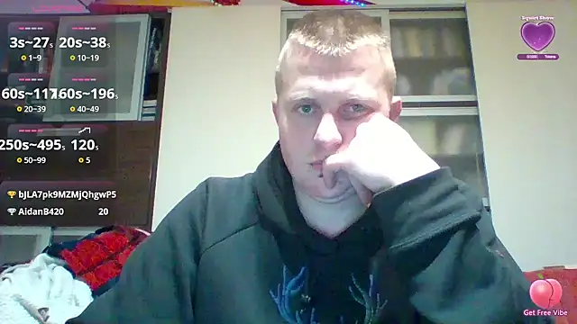 Matttthees online show from December 2025 11:10:01 PM