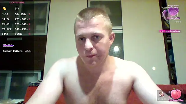 Snapshot of Matttthees chatting on October 2025 02:45:01 AM Matttthees online show from October 2025 02:45:01 AM