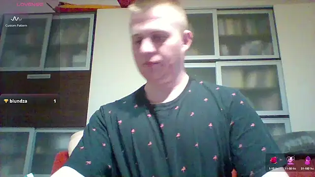 Snapshot of Matttthees chatting on March 2025 05:54:01 AM Matttthees online show from March 2025 05:54:01 AM