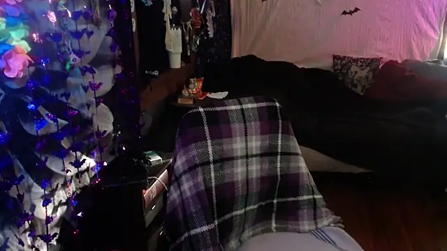 edgexchaos online show from December 2025 01:54:02 PM