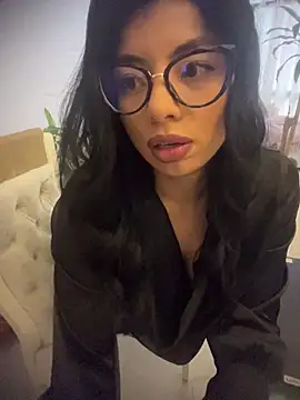 Miaparkerss  online show from November 2025 08:03:01 PM