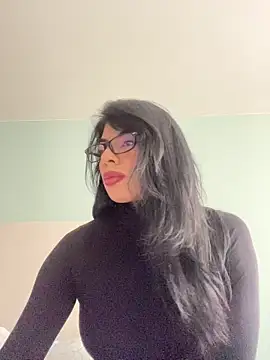 Miaparkerss  online show from April 2026 05:06:02 PM