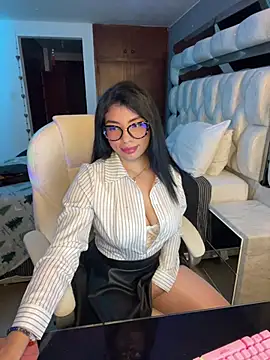Snapshot of Miaparkerss_ chatting on March 2025 12:08:02 AM Miaparkerss online show from March 2025 12:08:02 AM