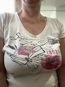 sweetmystery1 online show from May 2026 10:52:01 AM