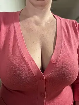 Snapshot of sweetmystery1 chatting on February 2025 06:23:01 PM sweetmystery1 online show from February 2025 06:23:01 PM