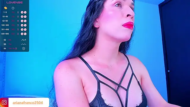 Snapshot of Ariana_f chatting on October 2025 09:22:02 PM Ariana f online show from October 2025 09:22:02 PM