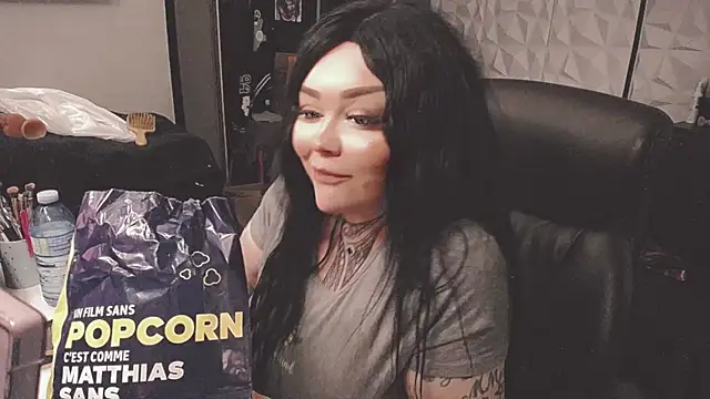 sheylagoddess11 online show from December 2025 12:07:02 PM