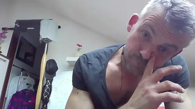 Cambitchboy online show from March 2026 03:08:01 PM