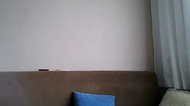 Snapshot of BuckWessle chatting on April 2026 09:27:01 AM BuckWessle online show from April 2026 09:27:01 AM