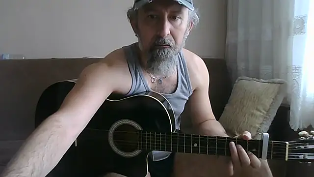 Snapshot of BuckWessle chatting on May 2026 10:13:01 AM BuckWessle online show from May 2026 10:13:01 AM