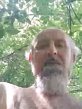 Snapshot of BuckWessle chatting on June 2026 11:11:02 AM BuckWessle online show from June 2026 11:11:02 AM