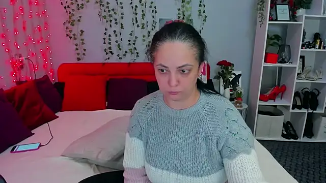 DarlingMilf online show from December 2025 06:20:02 PM