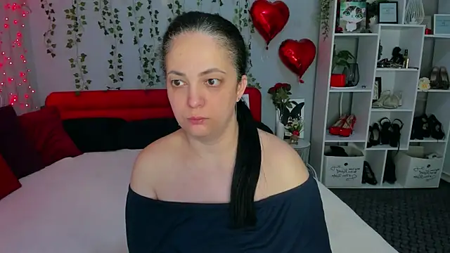 DarlingMilf online show from April 2026 06:55:02 PM