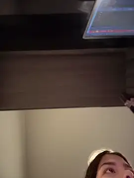 JanyLunaa online show from February 2026 07:23:01 PM