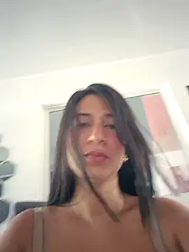 Snapshot of lady-rosse chatting on October 2025 03:36:02 PM lady-rosse online show from October 2025 03:36:02 PM