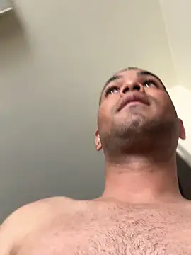 marhi32 online show from April 2026 05:52:02 PM