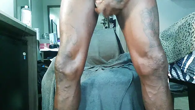 bobbiebone1xh online show from November 2025 06:34:01 PM