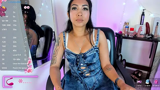 Snapshot of Tracy_lambo chatting on February 2026 10:53:01 PM Tracy lambo online show from February 2026 10:53:01 PM