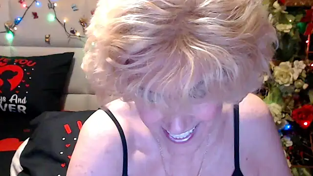 HappyWomanOn online show from June 2026 09:18:02 AM