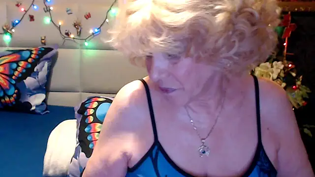 HappyWomanOn online show from May 2026 09:58:01 AM