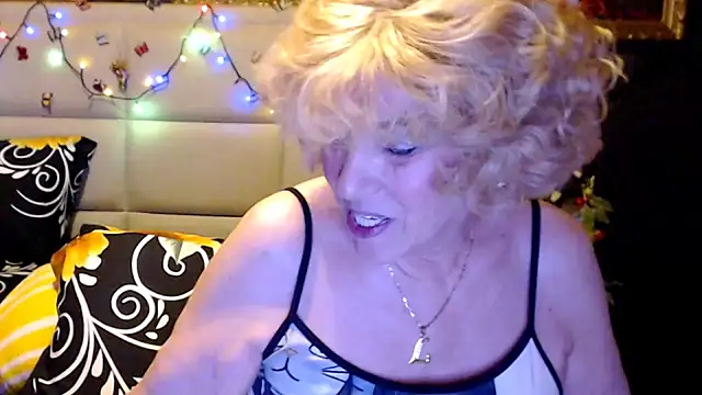 HappyWomanOn online show from April 2026 07:35:02 AM
