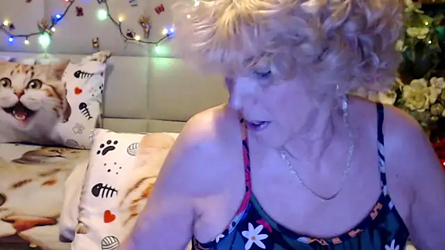 HappyWomanOn online show from March 2026 10:26:02 AM