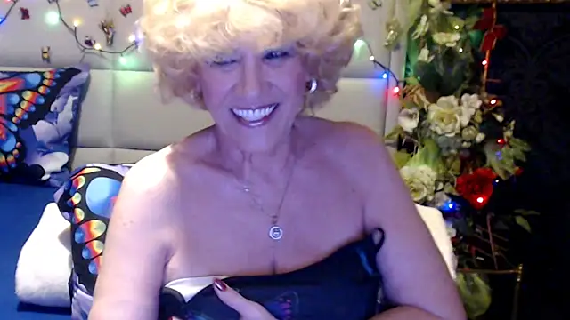 HappyWomanOn online show from April 2026 08:29:02 AM