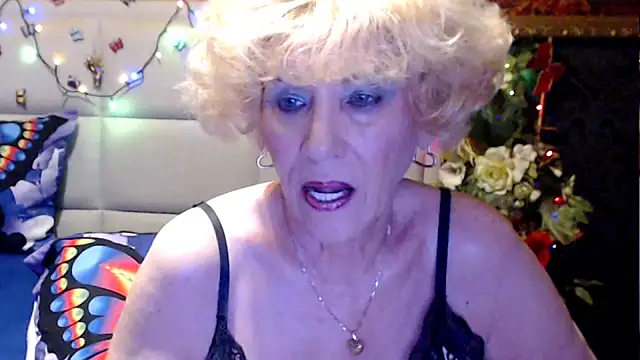HappyWomanOn online show from May 2026 09:35:01 AM