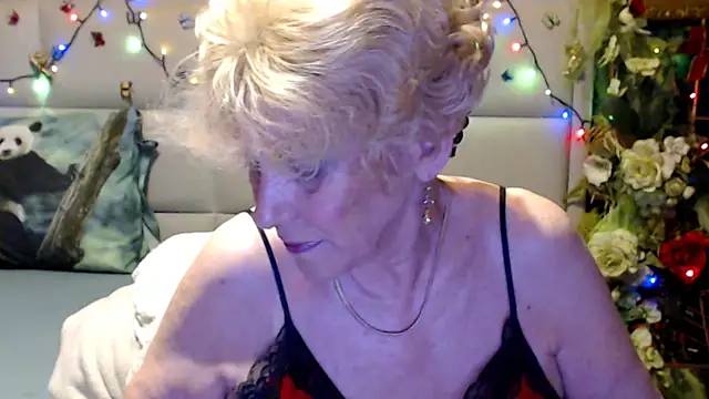 HappyWomanOn online show from June 2026 09:36:01 AM