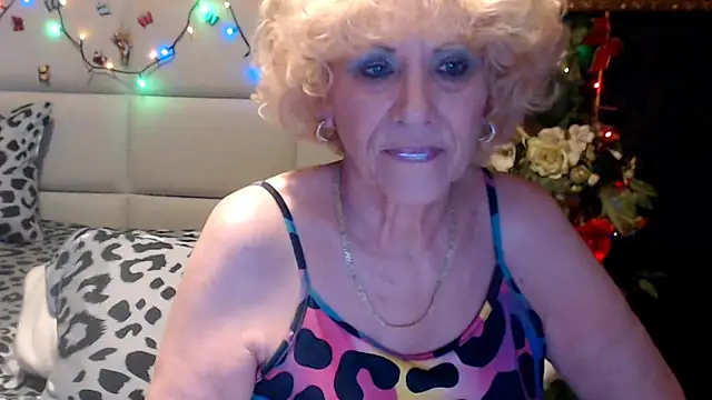 HappyWomanOn online show from April 2026 09:27:01 AM