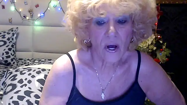 HappyWomanOn online show from April 2026 09:06:02 AM