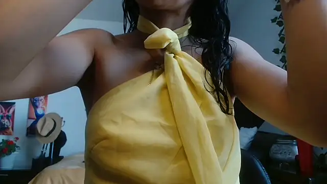 Snapshot of Pinkye_skarlet chatting on November 2025 05:50:01 PM Pinkye skarlet online show from November 2025 05:50:01 PM