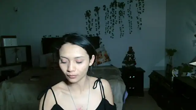 Snapshot of Pinkye_skarlet chatting on December 2025 04:22:02 AM Pinkye skarlet online show from December 2025 04:22:02 AM