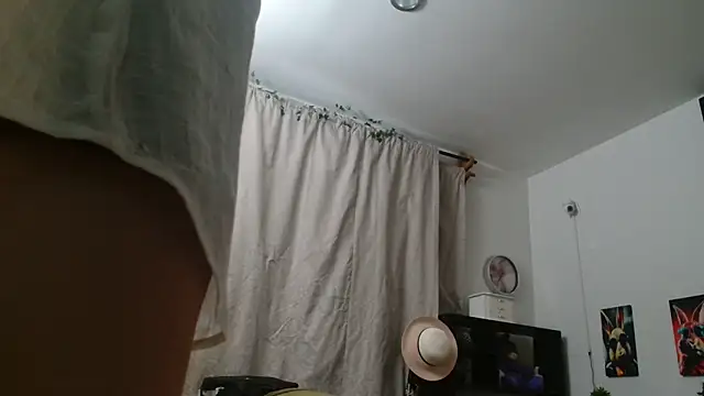 Snapshot of Pinkye_skarlet chatting on November 2025 12:00:02 AM Pinkye skarlet online show from November 2025 12:00:02 AM