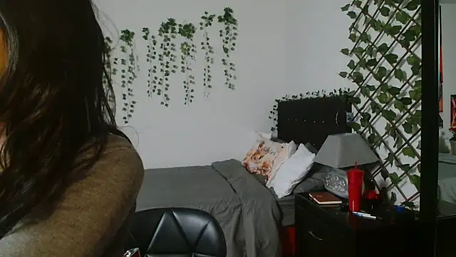 Snapshot of Pinkye_skarlet chatting on November 2025 09:24:02 AM Pinkye skarlet online show from November 2025 09:24:02 AM