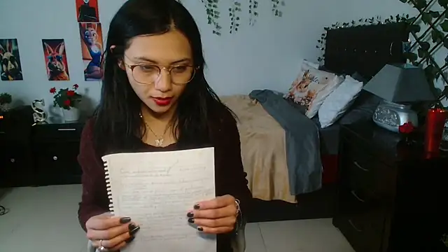 Snapshot of Pinkye_skarlet chatting on November 2025 06:50:02 AM Pinkye skarlet online show from November 2025 06:50:02 AM