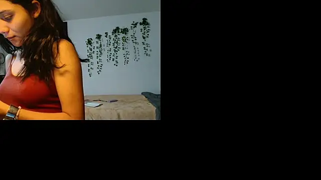 Snapshot of Pinkye_skarlet chatting on November 2025 06:57:02 PM Pinkye skarlet online show from November 2025 06:57:02 PM