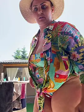 AnneKane online show from May 2026 10:33:02 AM