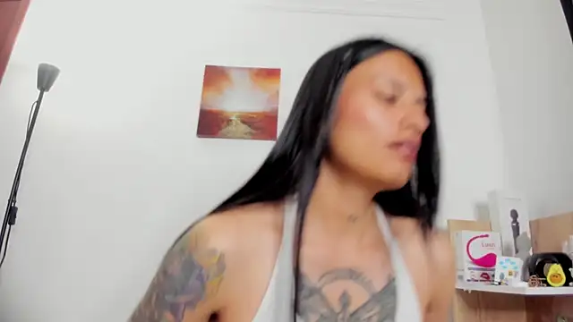 nia  white online show from June 2026 02:38:02 AM