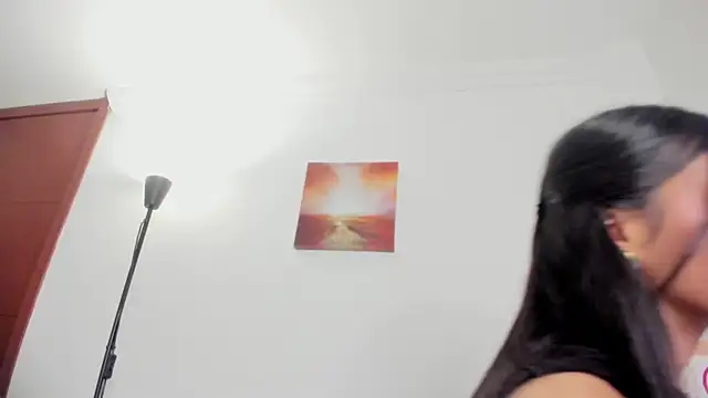 nia  white online show from April 2026 02:07:02 AM