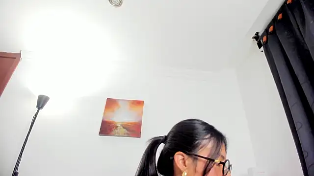 nia  white online show from March 2026 03:42:01 AM