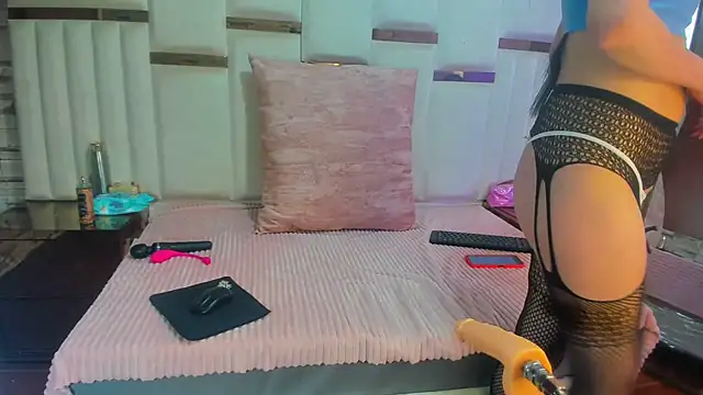 ArianaSmith69 online show from February 2025 02:11:02 PM