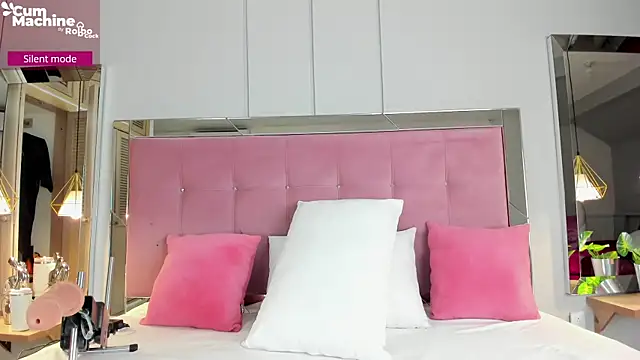 Ahincale online show from November 2025 08:08:01 PM