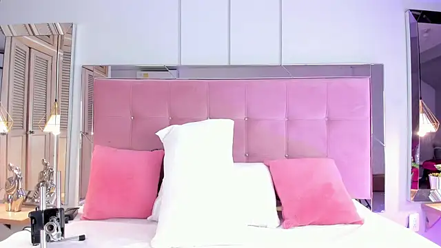 Ahincale online show from February 2026 08:04:01 PM