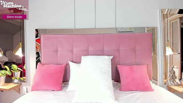 Ahincale online show from December 2025 07:59:01 PM