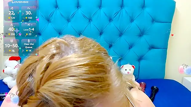 Nayla Garner online show from October 2025 11:22:01 AM