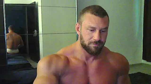 Snapshot of muscularkevin chatting on July 2026 03:29:01 AM muscularkevin online show from July 2026 03:29:01 AM